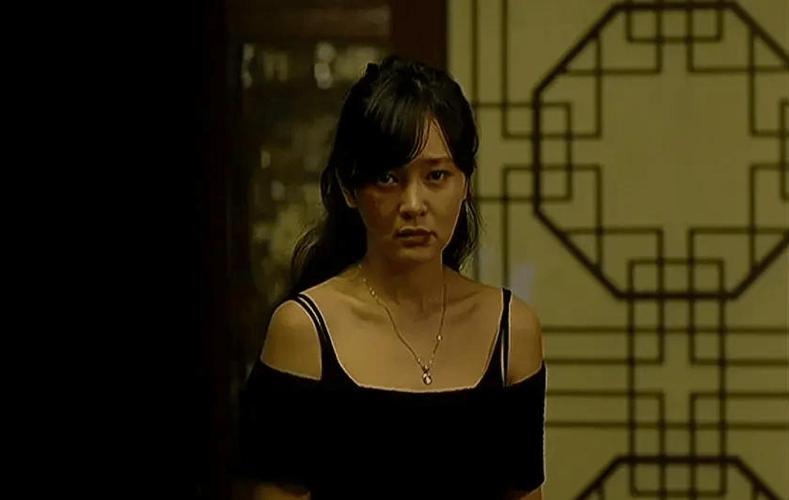 制服丝袜美腿高跟极品国产av的相关介绍