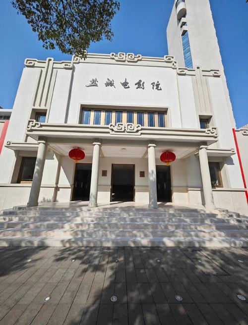关于毛片的网站在线看的相关介绍