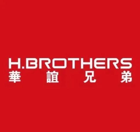 操白丝袜女老师的相关介绍