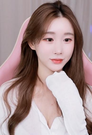 黄色录像女人网站的相关介绍