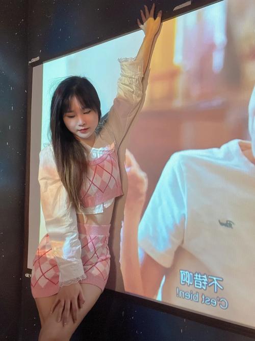 少妇大尺度写真私密照的相关介绍