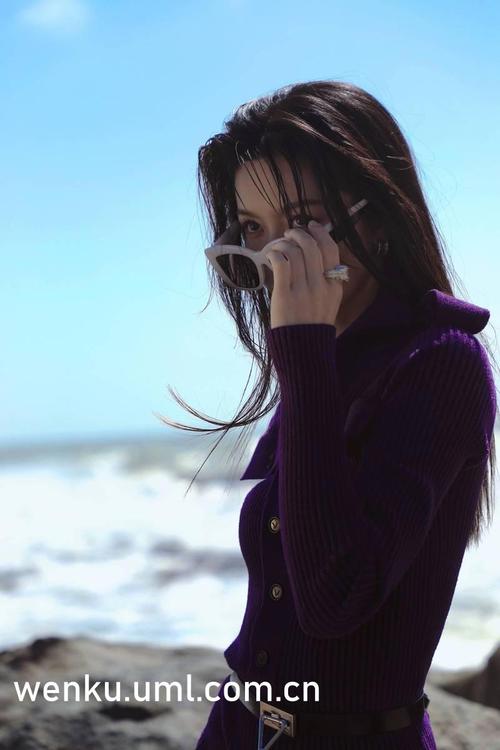 女老师操家长的逼的相关介绍
