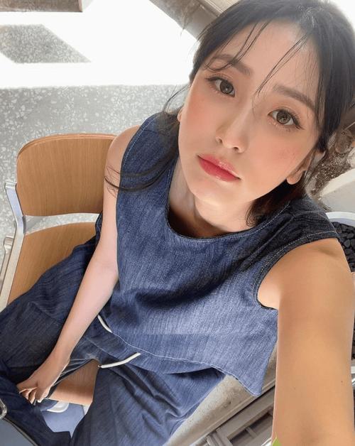 玩弄人妻熟妇性色av少妇的相关介绍