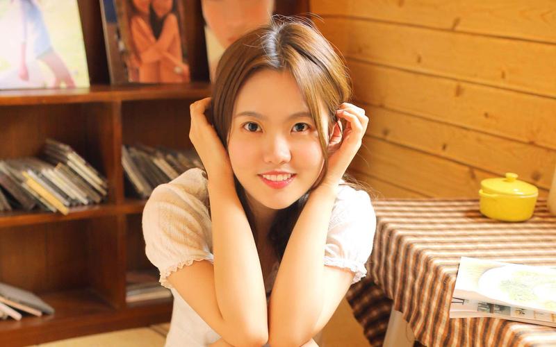 av约少妇的相关介绍