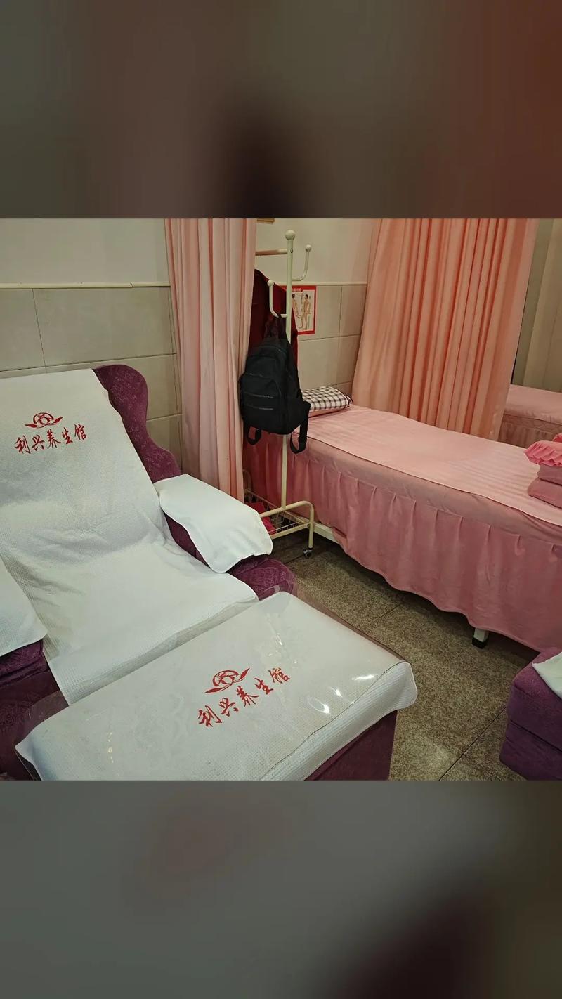 女人分泌物是黄色的的相关介绍
