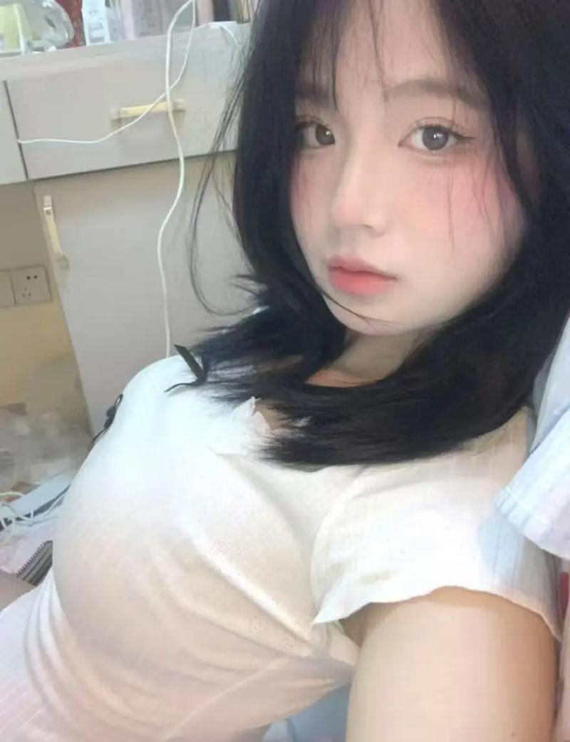 人妻被上小说的相关介绍