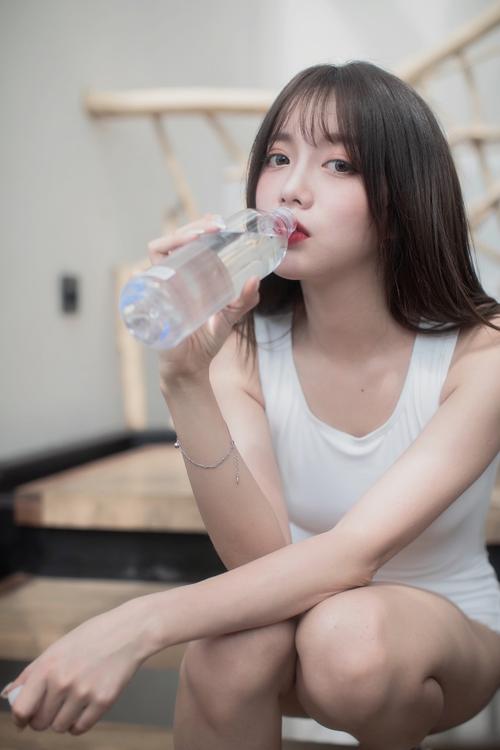 欧美日韩亚洲人妻在线的相关介绍