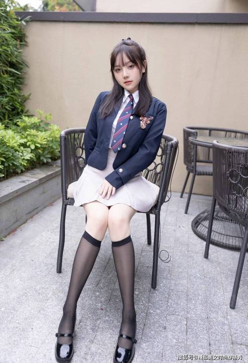 丰满的女人在线免费观看的相关介绍