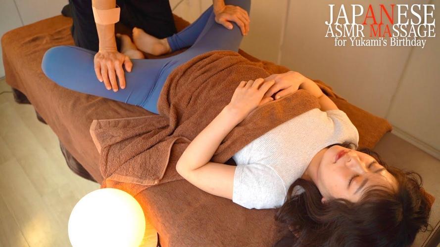 操美女同桌的相关介绍
