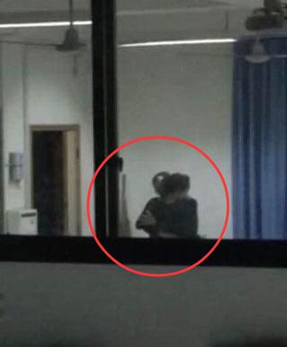 啪啪啪啪性感人妻网站的相关介绍